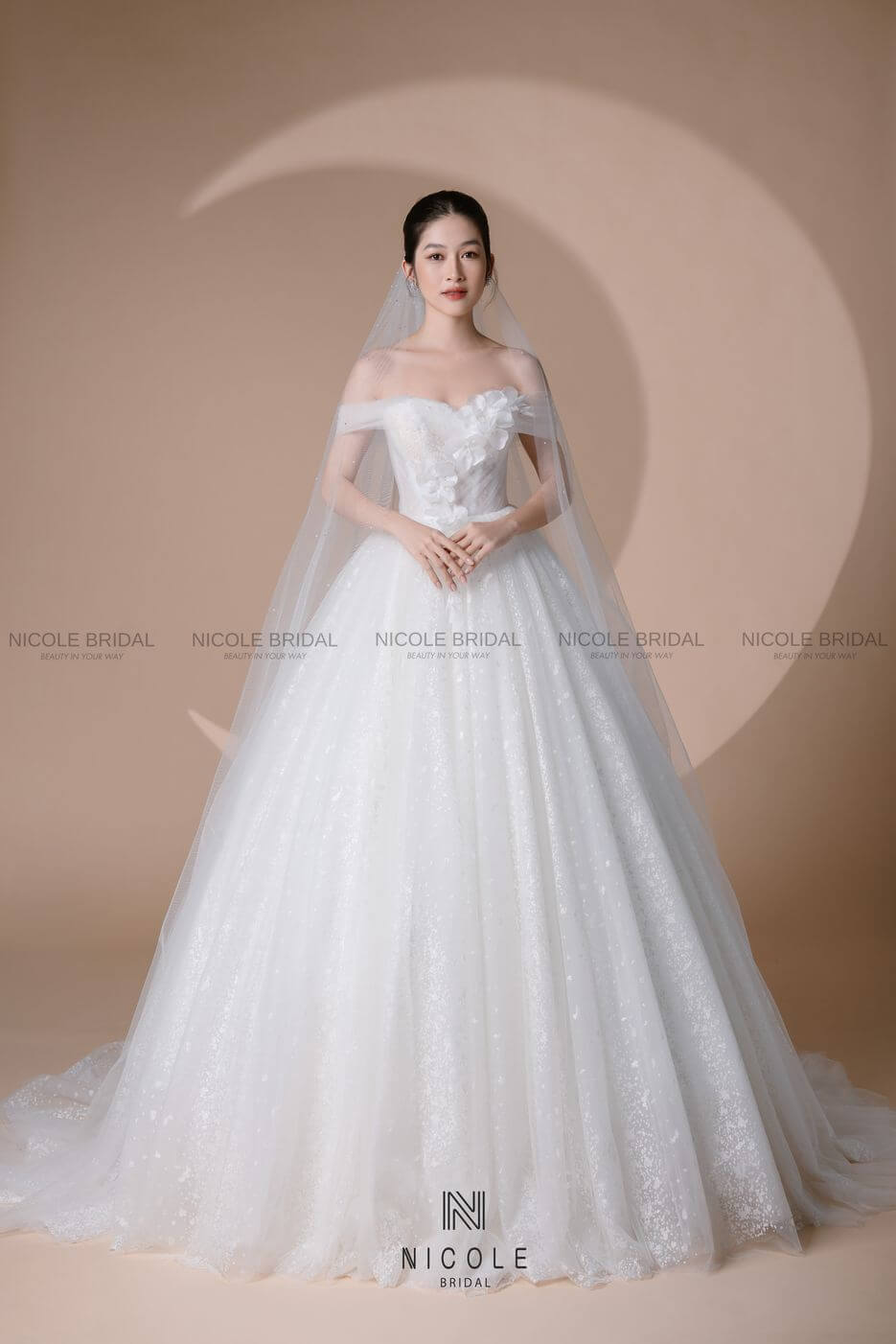 07 mẫu váy cưới cho cô dâu đẹp nhất mùa cưới 2022